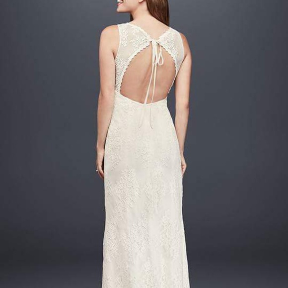 Wedding dress - Picture 3 of 5